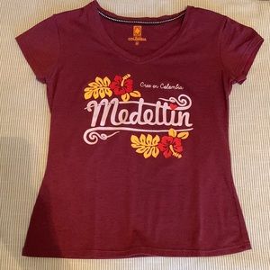 Women’s Medium Medellin Colombia Shirt